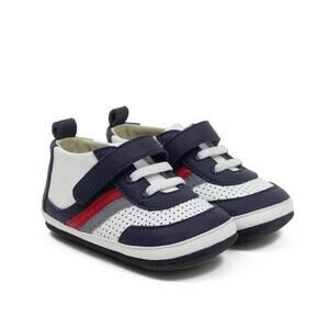 New Robeez Leather First Kicks Crib Shoes 0- 3 Months  Everyday Ethan Sneakers